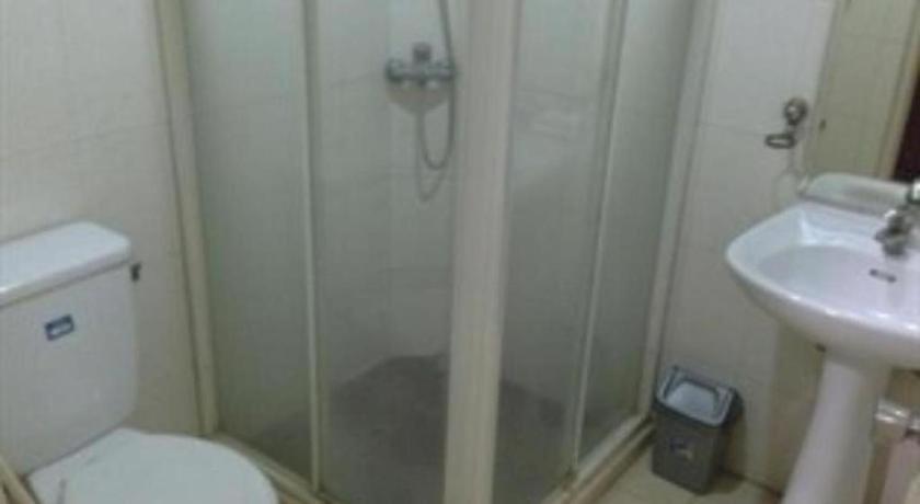 Grand Sumatera Hotel Surabaya Exterior foto