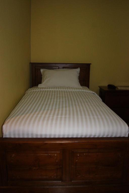 Grand Sumatera Hotel Surabaya Quarto foto
